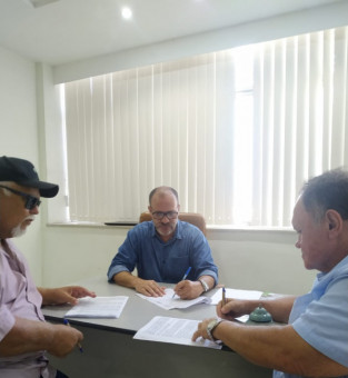 Reajuste foi assinado nesta terça-feira (14)