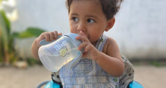 Importância da hidratação de crianças