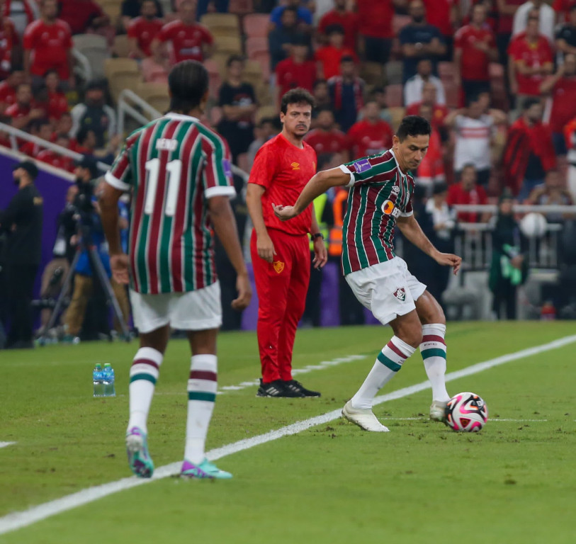 Ganso em ação na semifinal do Mundial