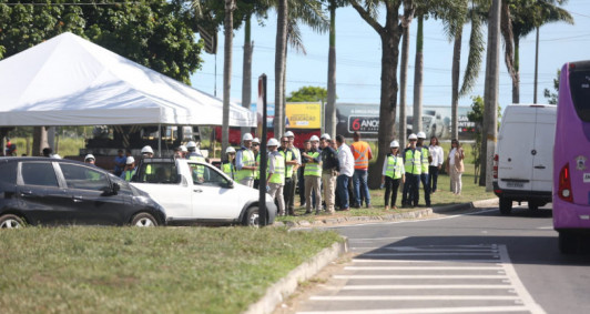Entrega de obra na BR 101 (Foto: Rodrigo Silveira)