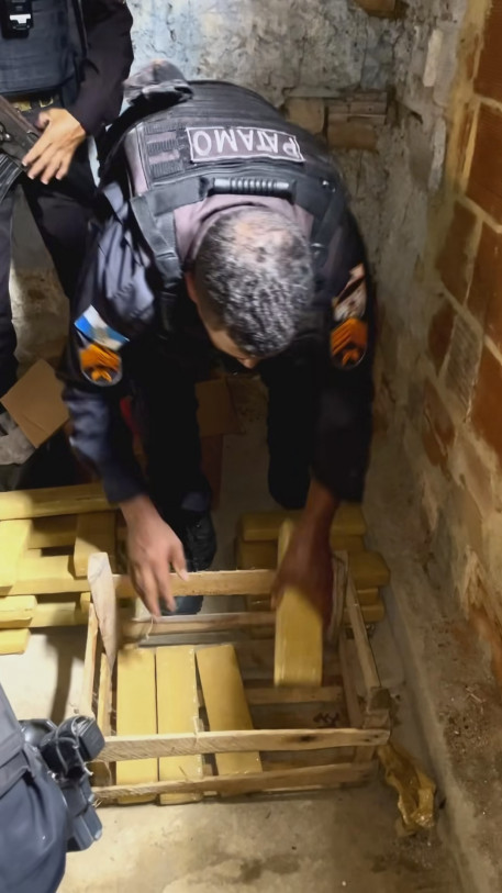 Apreens&atilde;o de drogas no Parque Santa Helena 