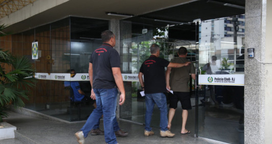 Dono de loja de armas foi preso