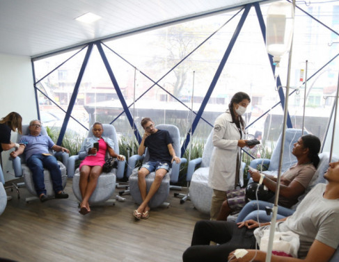 Atendimento na sala de hidratao do CRD