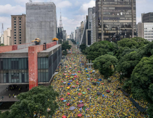 Avenida Paulista, domingo, 25 de fevereiro de 2024.