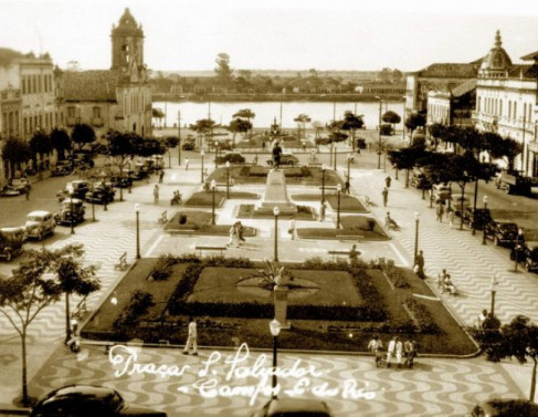 Praça São Salvador em tempos antes do mármore