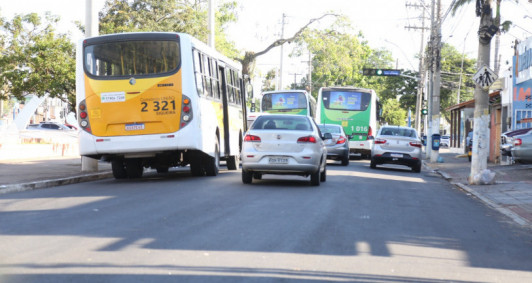 Falta de sinalização observada na tarde da quinta-feira (14)