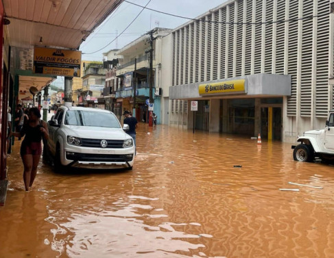Chuva em Bom Jesus (Fotos: Reproduo rede social)