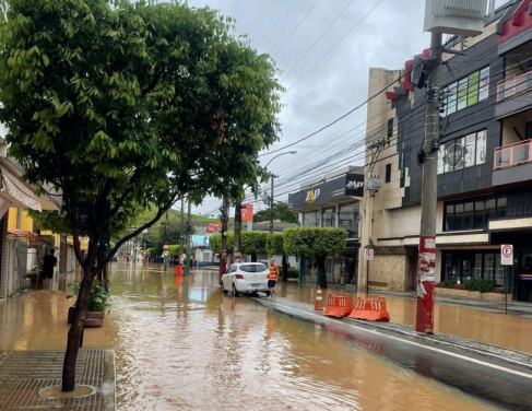 Chuva em Bom Jesus (Fotos: Reproduo rede social)