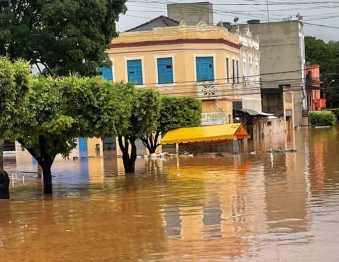 Chuva em Bom Jesus (Fotos: Reproduo rede social)