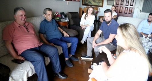 Garotinho se encontra com Arnaldo Vianna (Fotos: Rodrigo Silveira)