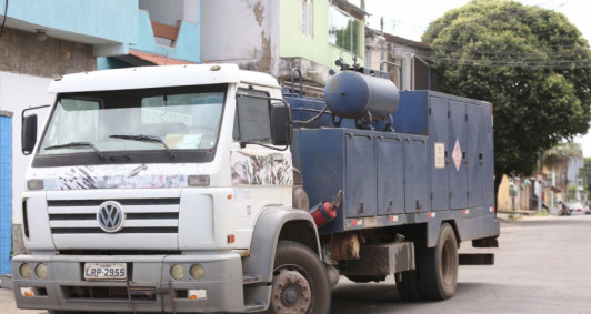 Caminh&atilde;o da Secretaria de Estado de Agricultura, Pecu&aacute;ria, Pesca e Abastecimento do Rio de Janeiro