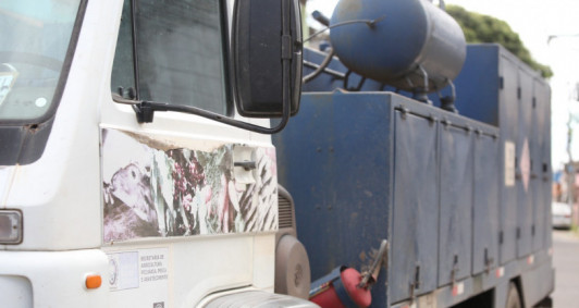 Caminh&atilde;o da Secretaria de Estado de Agricultura, Pecu&aacute;ria, Pesca e Abastecimento do Rio de Janeiro