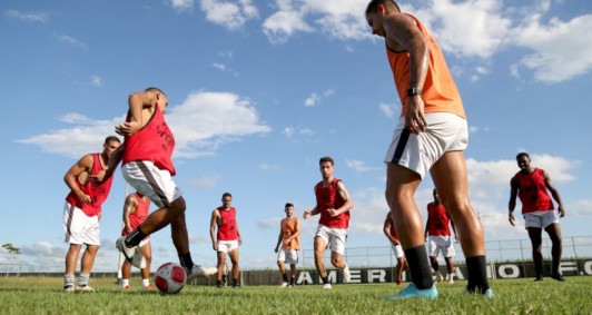 Treino do Americano (Foto: Rodrigo Silveira)