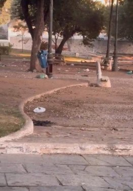 Após evento, grande quantidade de lixo é registrada no Jardim do Liceu, em Campos