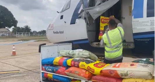 Avião saiu nesta terça-feira