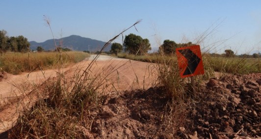 Estrada dos Ceramistas com obras ainda paralisadas