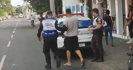 Taxista é preso após atropelar criança e fugir sem prestar socorro