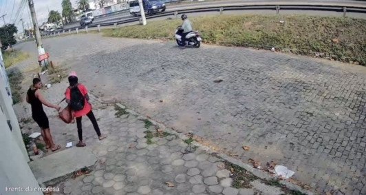 O assalto aconteceu na manhã desta segunda-feira - Foto: Reprodução 