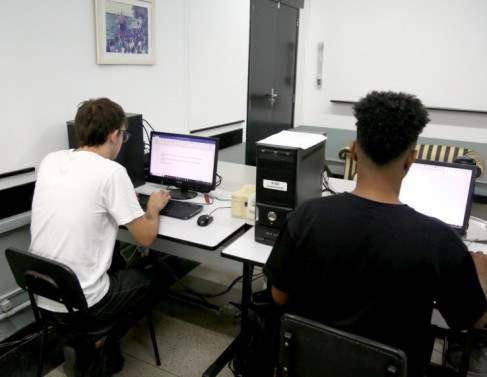 Estagirios do Grupo Folha 