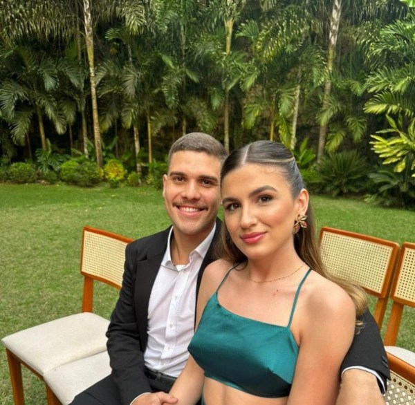 Artur Benfeita e Júlia Marques