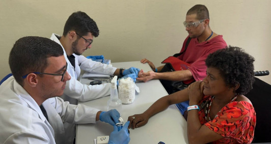 Ao pelo Dia dos Pobres (Fotos: Divulgao-Diocese)