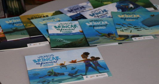 Coleção "Vamos brincar de poesia?"