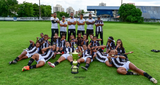 Americano conquista o 1&ordm; Torneio Aberto de Futebol Feminino de Equipes Amadoras de Ligas Municipais