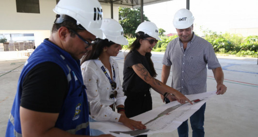 Terminal de integrao de nibus em Donana