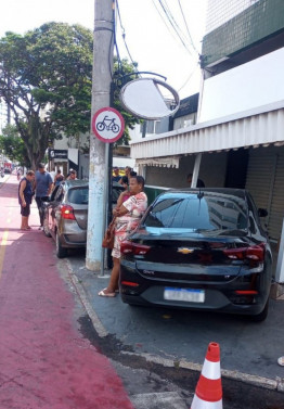 Acidente no centro de Campos 