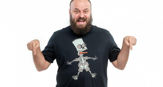 Paulinho Serra apresentará show no Teatro Trianon em Campos