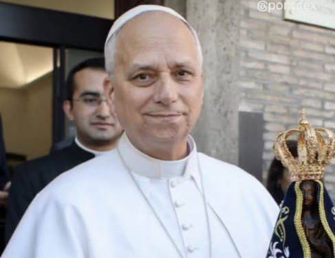 Papa Le&atilde;o XIV posta foto com imagem de Nossa Senhora Aparecida