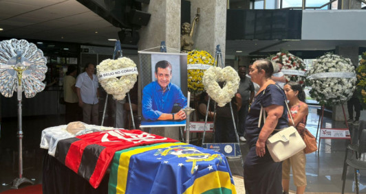 Vel&oacute;rio de Arnaldo Vianna