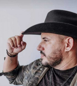 Igor Sali&ecirc;ncia no Carnaval de SFI