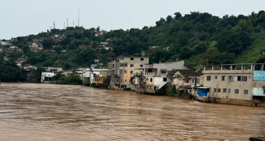 Rio Muria&eacute;, em Itaperuna