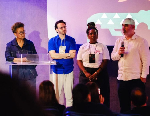 Apresenta&ccedil;&atilde;o no Cine Darcy