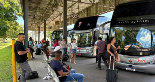 Movimenta&ccedil;&atilde;o nas rodovi&aacute;rias de Campos durante o feriado de P&aacute;scoa  