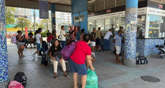 Movimenta&ccedil;&atilde;o nas rodovi&aacute;rias de Campos durante o feriado de P&aacute;scoa  