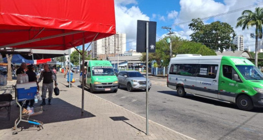 Vans no Centro de Campos 