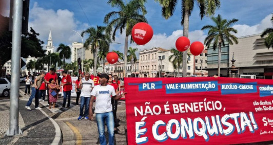 Passeata pelo Dia do Trabalhador - Sindicato dos Banc&aacute;rios