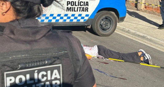 V&iacute;tima foi baleada na Avenida Jos&eacute; Carlos Pereira Pinto