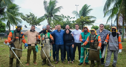 O mutir&atilde;o de limpeza envolve v&aacute;rias secretarias e tamb&eacute;m acontece em Guarus