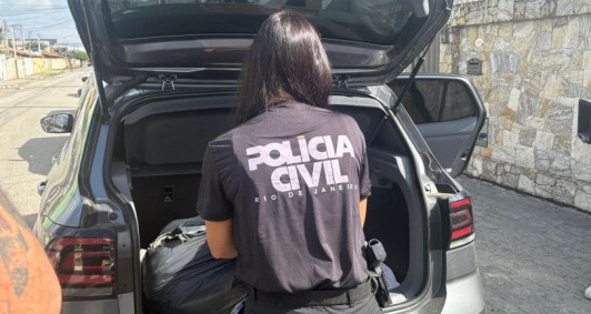Fotos: J�lia Alves