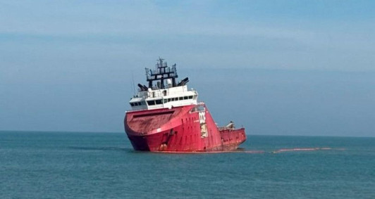 Embarca&ccedil;&atilde;o Skandi Amazonas est&aacute; encalhada desde 15 de maio