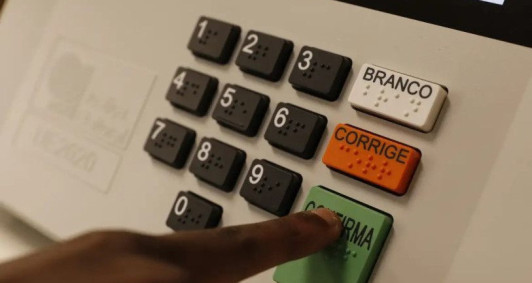 Urna eletr&ocirc;nica
