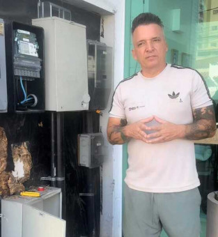 Sandro Moura usou as redes sociais para denunciar o crime