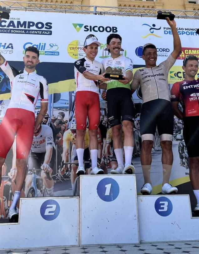 Ot&aacute;vio Gonzeli e Euller Magno Rabelo dividiram lugar mais alto do p&oacute;dio