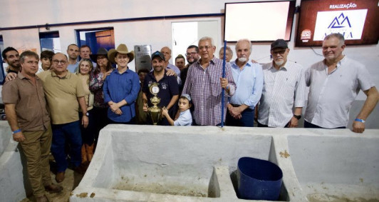 Cerim&ocirc;nia de inaugura&ccedil;&atilde;o do Pavilh&atilde;o Leiteiro Wedson Gebara Dumas