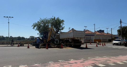 Interven&ccedil;&atilde;o da &Aacute;guas do Para&iacute;ba nesta quinta-feira (20) no Centro de Campos