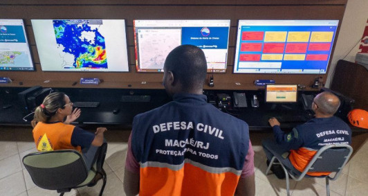 Defesa Civil de Maca&eacute;