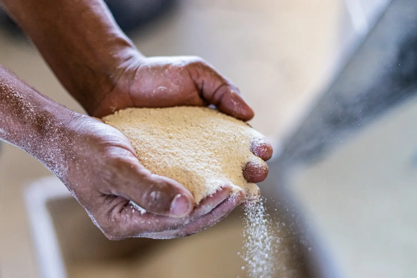 Imagens fazem parte de ensaio sobre a produ&ccedil;&atilde;o de farinha em SFI